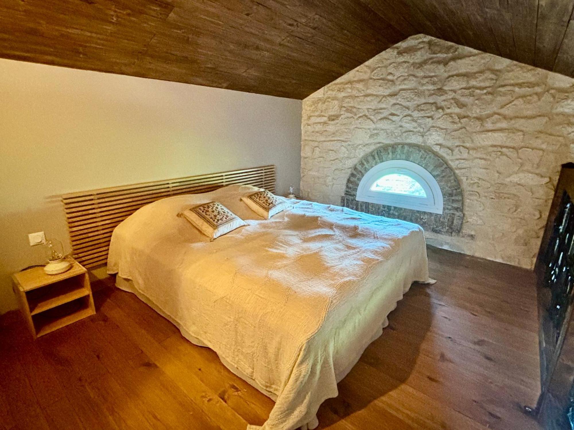 La Cave De Grand Cabane Fourques  エクステリア 写真